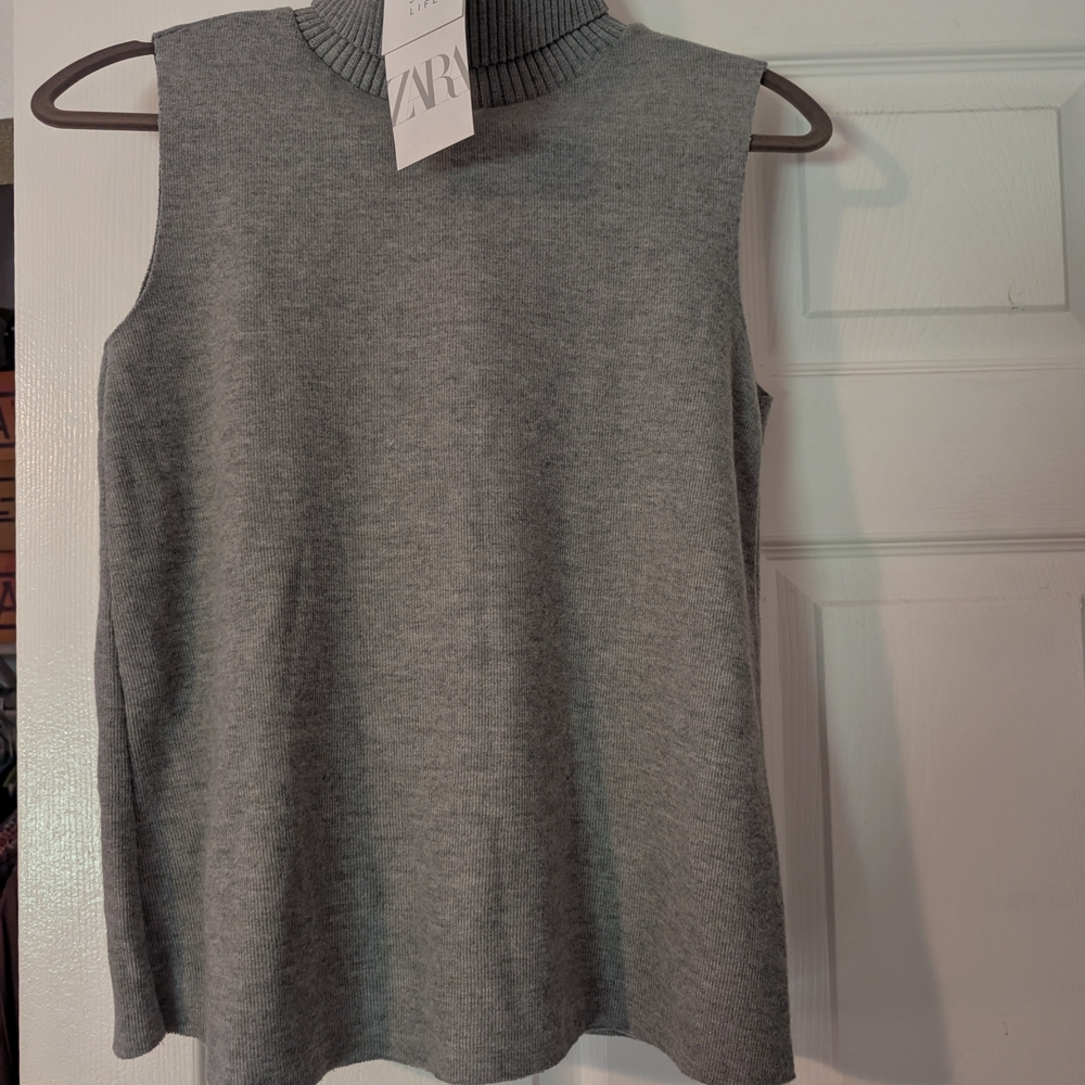 Zara Gray Ribbed Knit Sweater